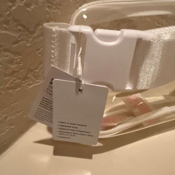 Lululemon Everywhere Belt Bag Clear White See Thru For Stadium Concert Festival - Picture 6 of 12